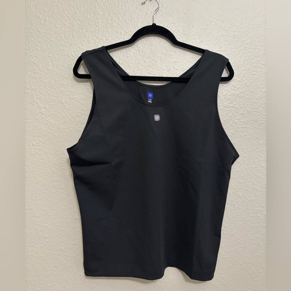 YZY Gap Second Skin Women’s X Large Black Tank Top in Open Bag